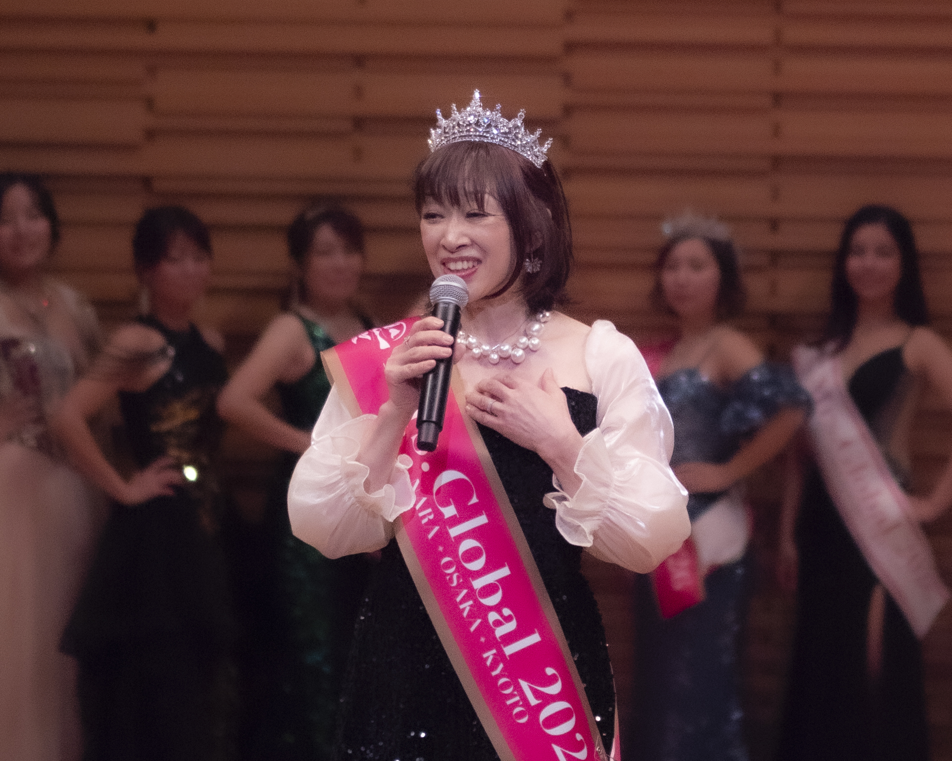 パール部門、グランプリの花岡 淑子(64)さん。